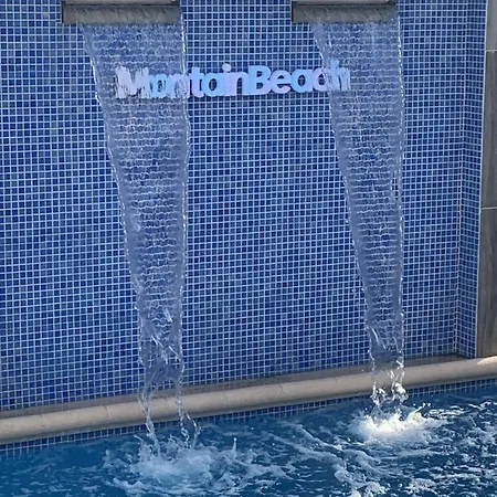 Mountain Beach Moralet